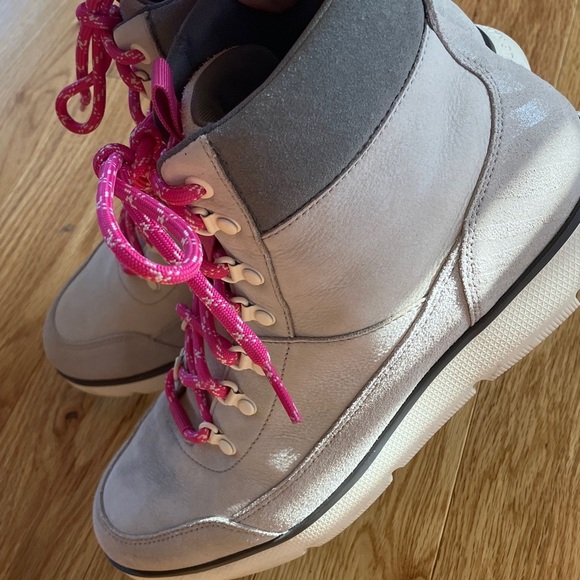 Cole Haan Grand Zero Gray Leather Women's Hiking Boots with Pink Laces - Picture 8 of 11